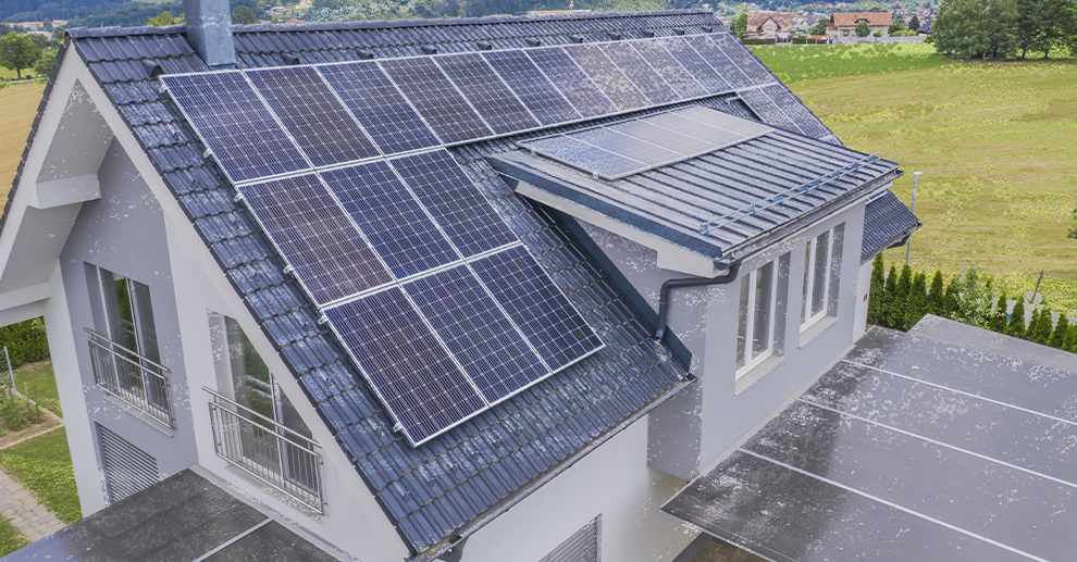 Solar-Panels-rooftop